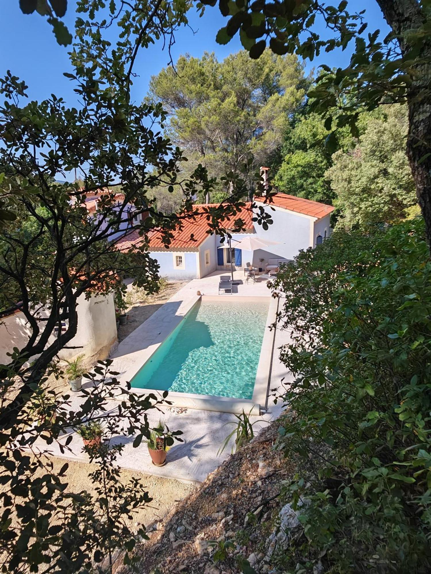 Lamaisonbleue Hébergement de vacances *